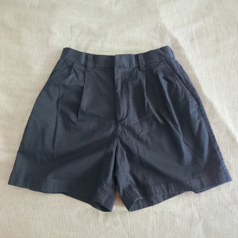 Gap High Rise Pleated Khaki Shorts (Navy)